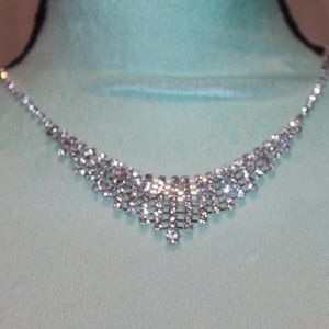 Nwt:Clear crystals/Large Crystal on point Necklace